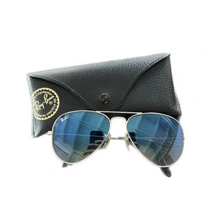 Ray-Ban Aviator Sunglasses